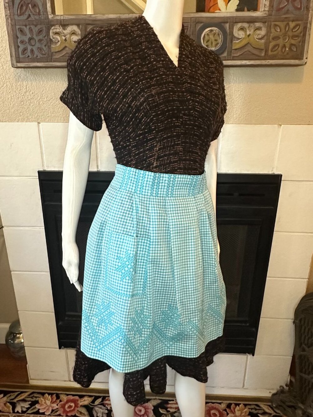 Vtg blue Half waist plaid Apron pocket embroidered accent Handmade Tie Back